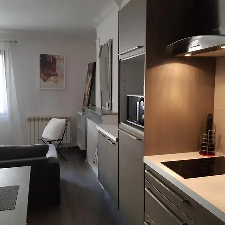 Apartment Centre Historique Confort *